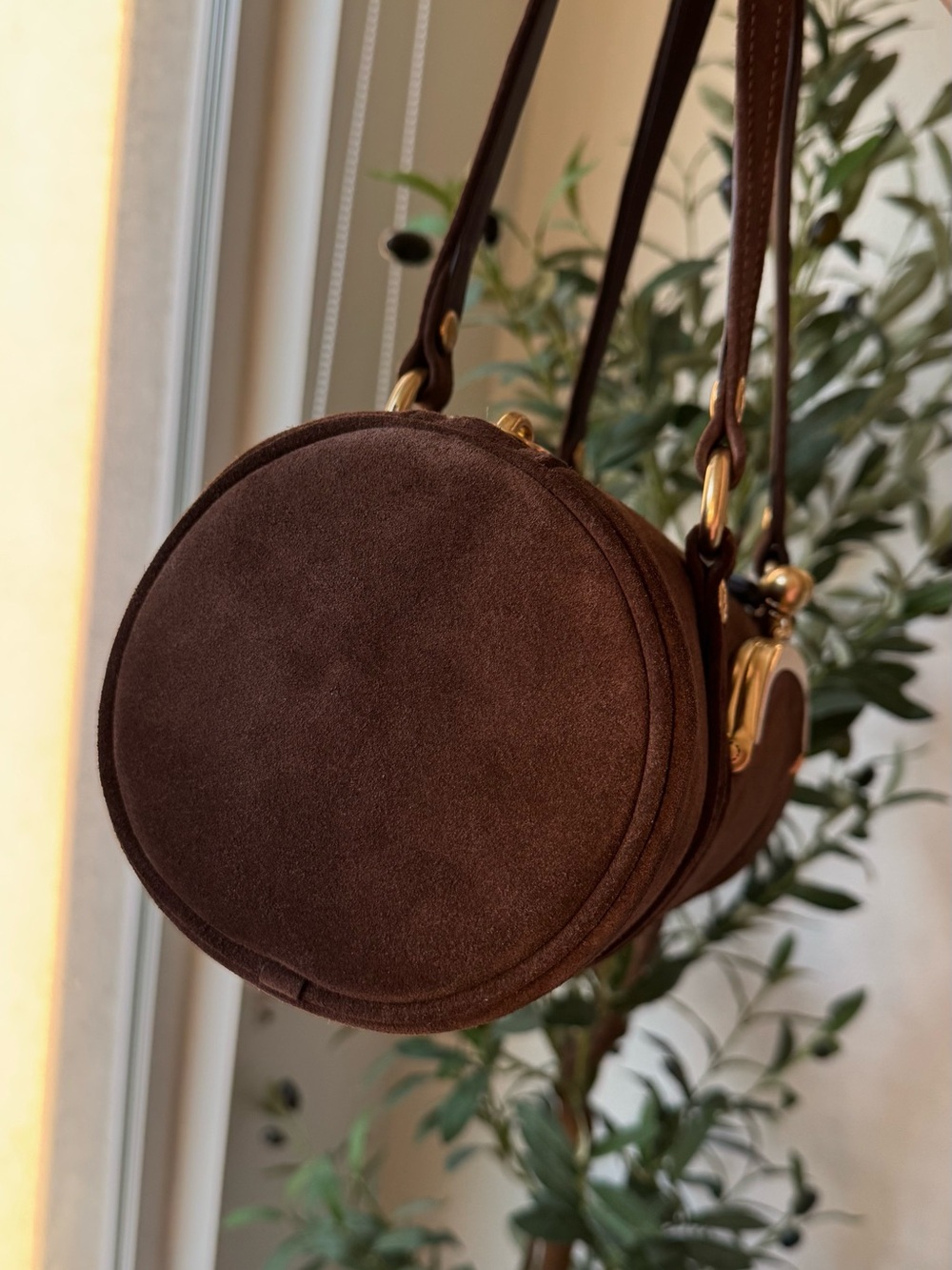 Coach Kisslock Barrel Bag 28 in Dark Chocolate Brown Suede with Brass Hardware - Picture 13 of 13